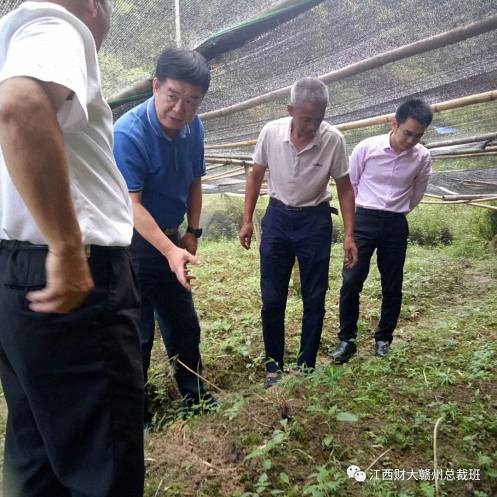 【扶貧活動】博海國濟商學院贛州教學點——贛州市江西財大EMBA同學聯(lián)誼會赴會昌縣洞頭鄉(xiāng)開展扶貧活動671.jpg