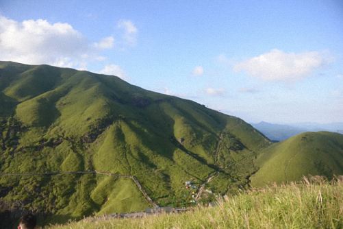 凝心聚力 勇攀高峰——記博海國濟商學(xué)院江西分院武功山登山之旅98.jpg