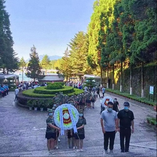 贛州新商界26班打造卓越班級特訓(xùn)營課程在井岡山舉行1079.jpg