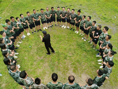 贛州新商界26班打造卓越班級特訓(xùn)營課程在井岡山舉行1710.jpg