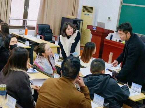 【開學典禮】博海國濟新商界研修班第182期暨武漢企業(yè)家工商管理（春季）班隆重開班408.jpg