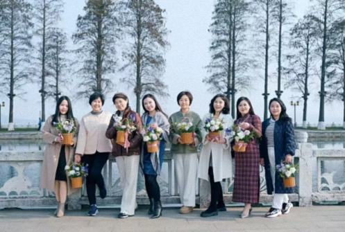 東湖畔花事：以指尖美學，赴一場春日心靈SPA——武漢企業(yè)家國學人文班&工商管理班插花雅集活動紀實 561.jpg